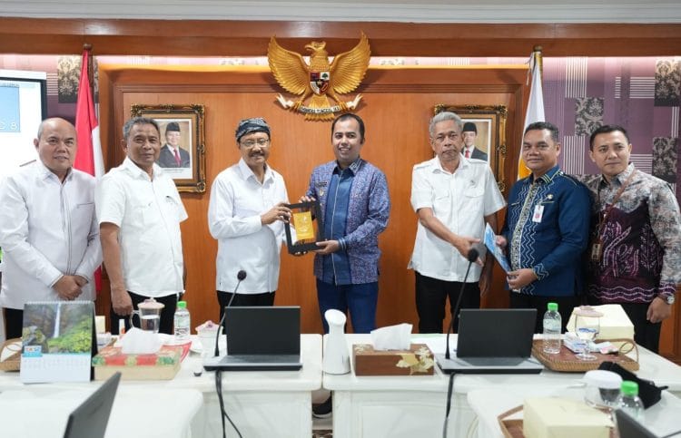 c8562f96-df47-408c-92b5-c28303d6646e